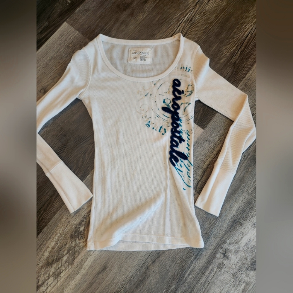 Aeropostale Long Sleeve shirt